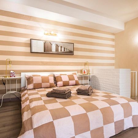 Reggio Center Lovely Apartments Реджо-нель-Емілія Екстер'єр фото