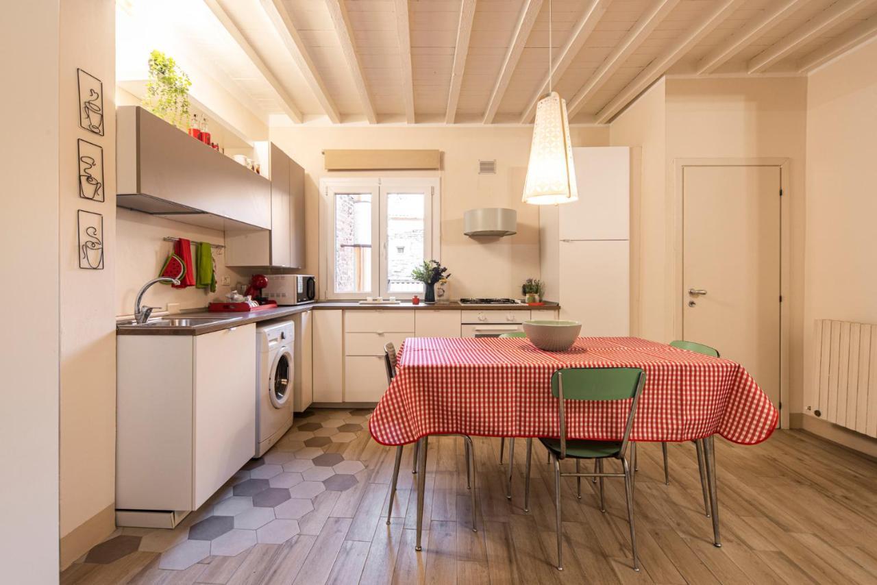Reggio Center Lovely Apartments Реджо-нель-Емілія Екстер'єр фото
