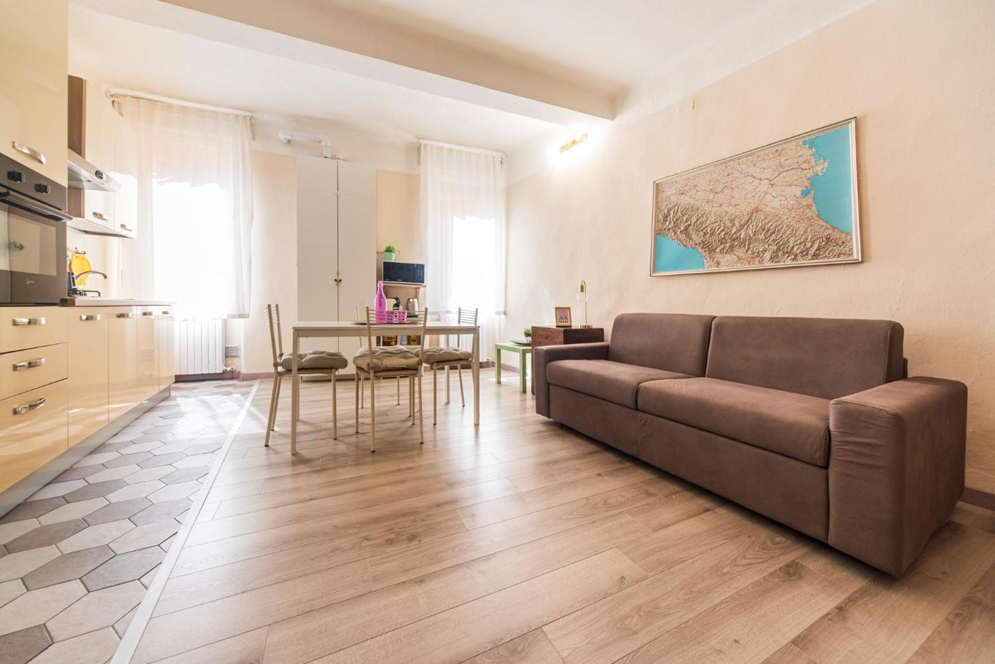 Reggio Center Lovely Apartments Реджо-нель-Емілія Екстер'єр фото